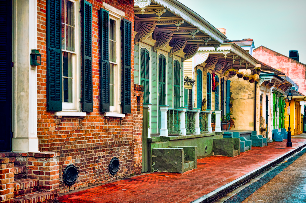 colorful-french-quarter-houses