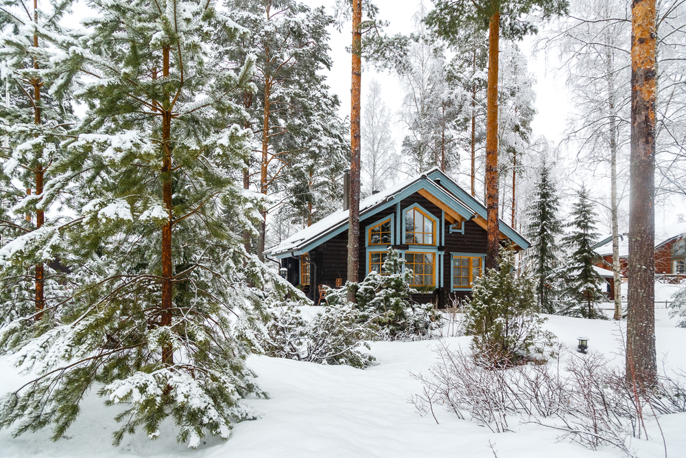 cabin-in-snow