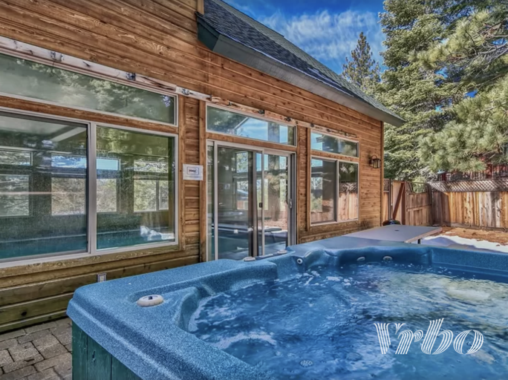 lake-tahoe-outdoor-hot-tub