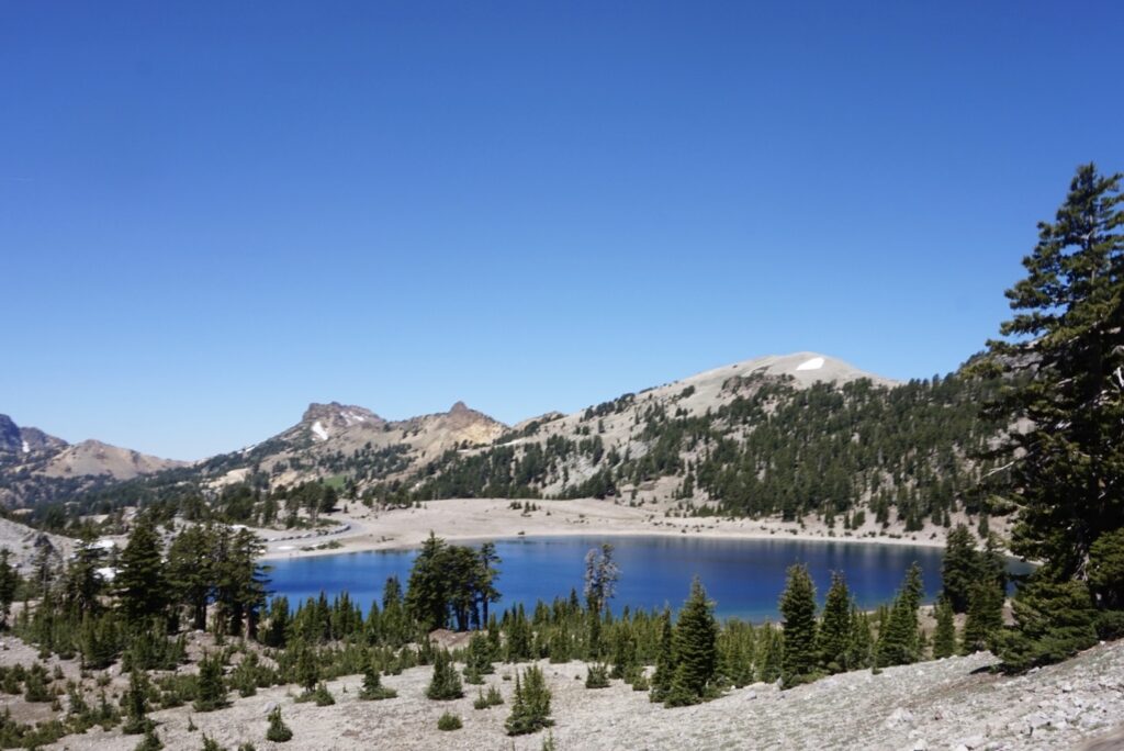 lake-helen-in-lassen