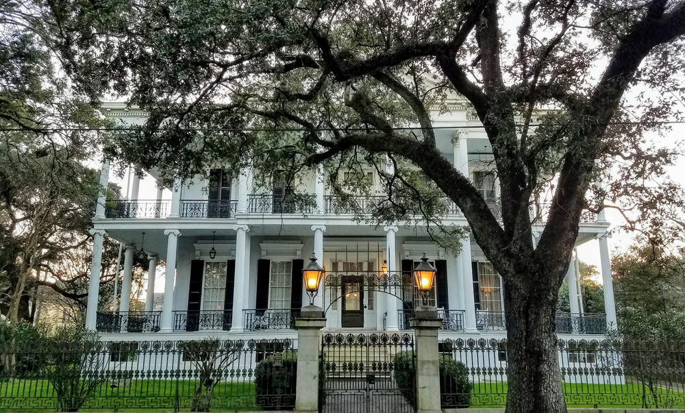 Garden District New Orleans mansion.