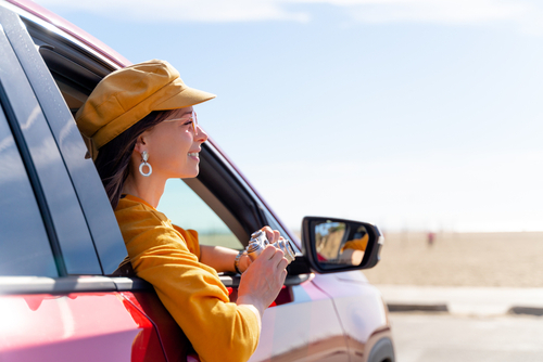 woman-sightseeing-in-car