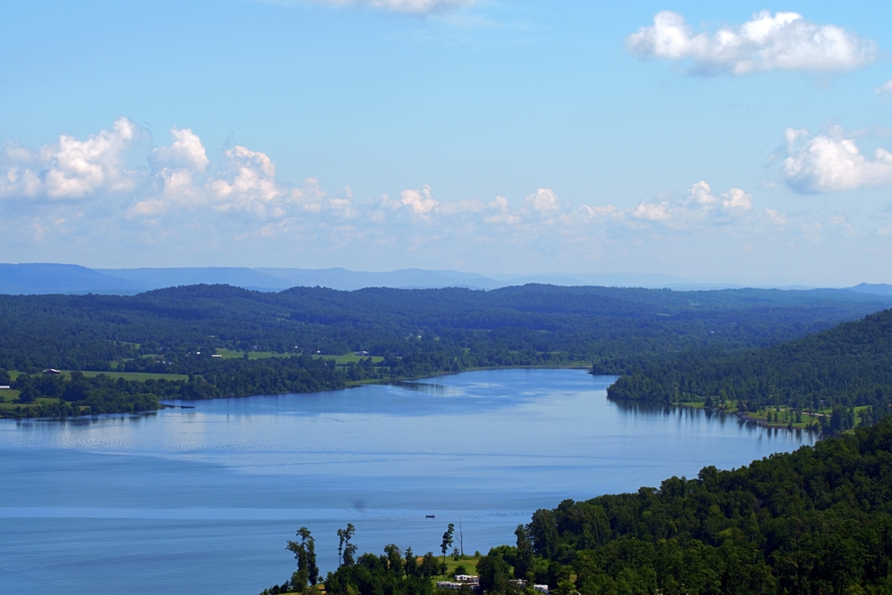 vista-of-lake-guntersville