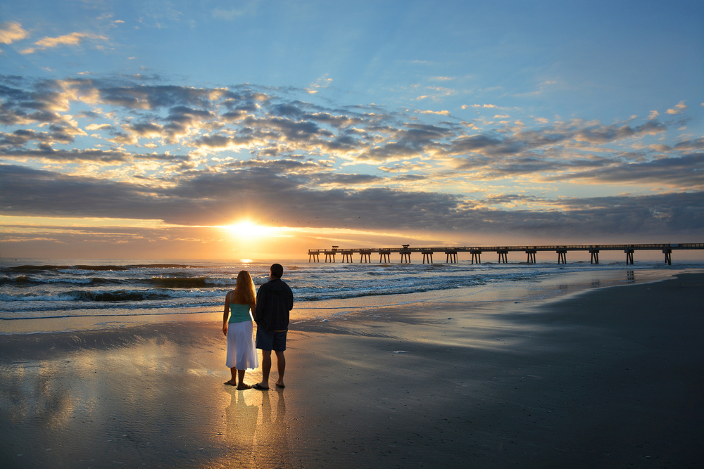 couple-at-the-beach-in-jacksonville
