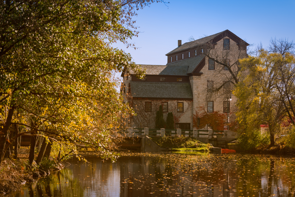 cedarburg-in-fall