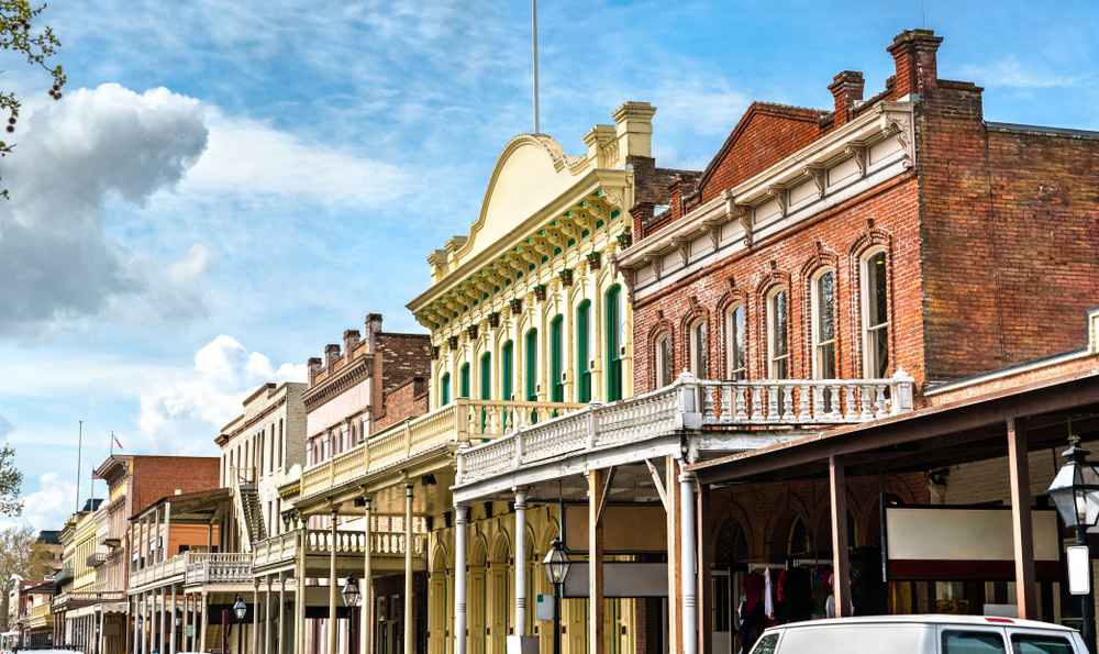 Old-Sacramento-buildings