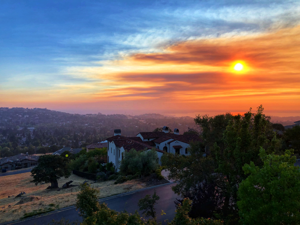 sunset-over-folsom-lake