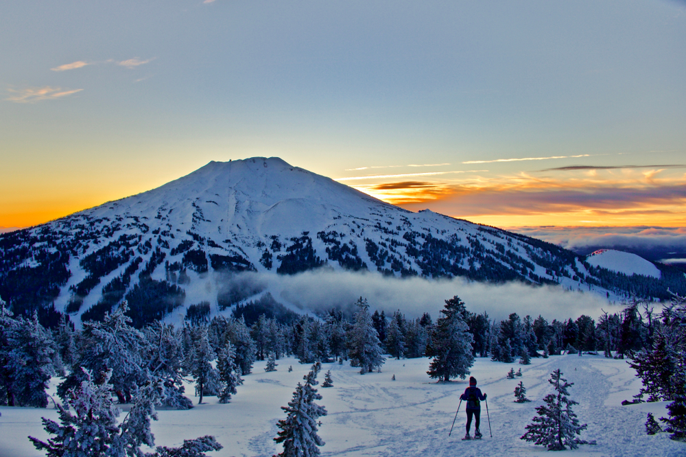 mount-bachelor-at-sunset