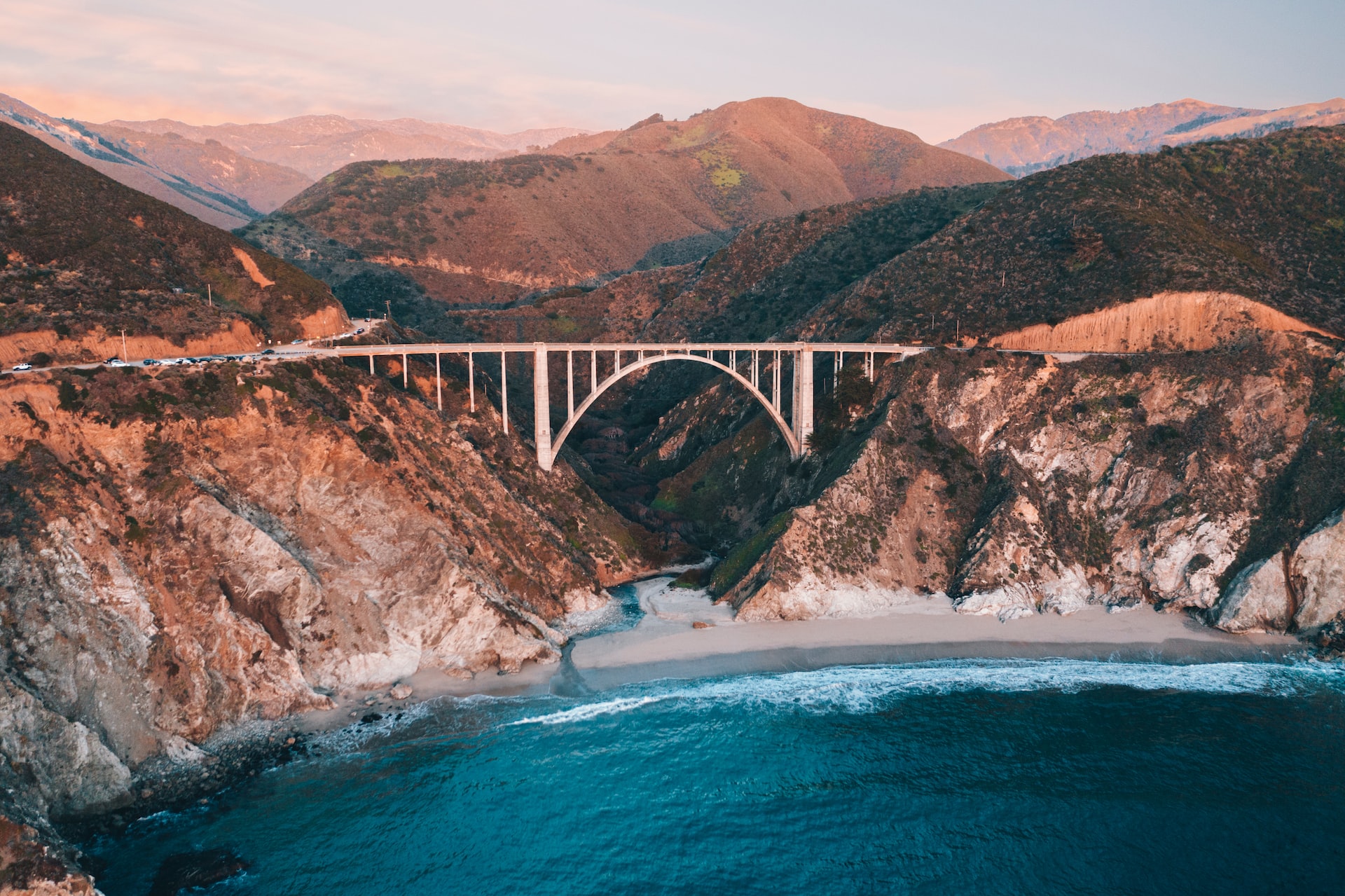 A picture of the iconic bridge in Big Sur.