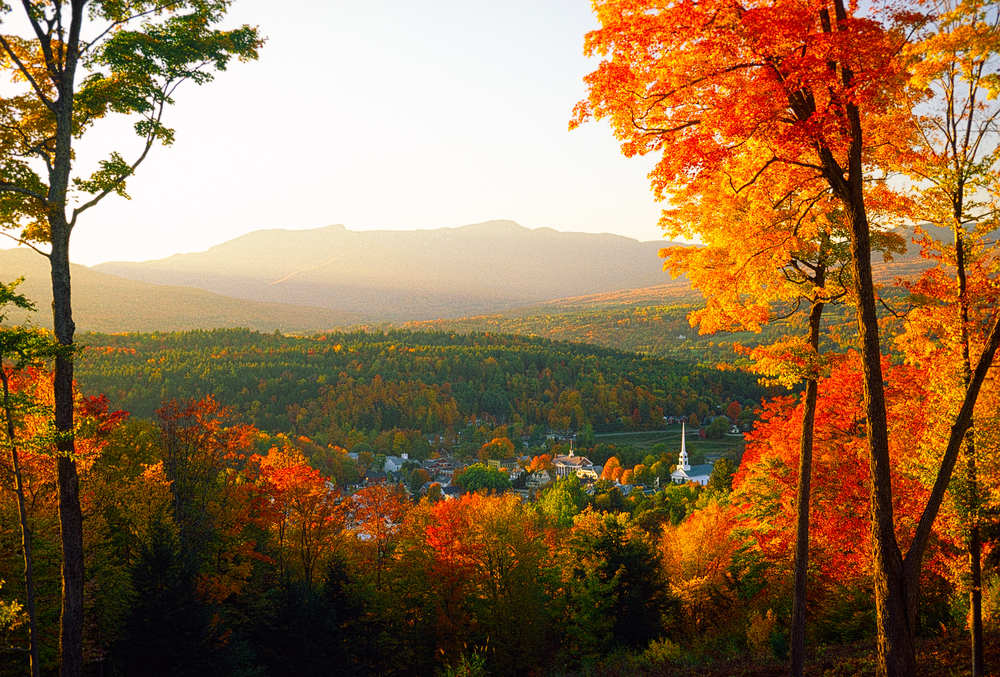 Fall Foliage Boston: 18 Best Leaf Peeping Spots in New England For