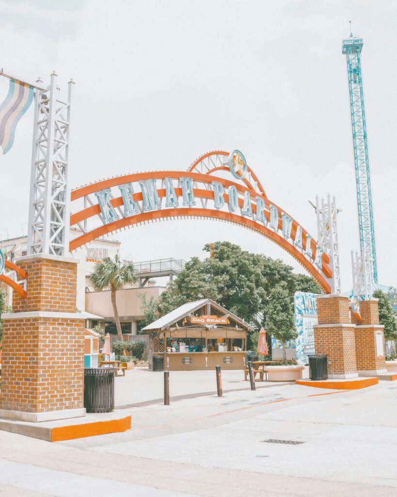 mardi gras galveston entrance